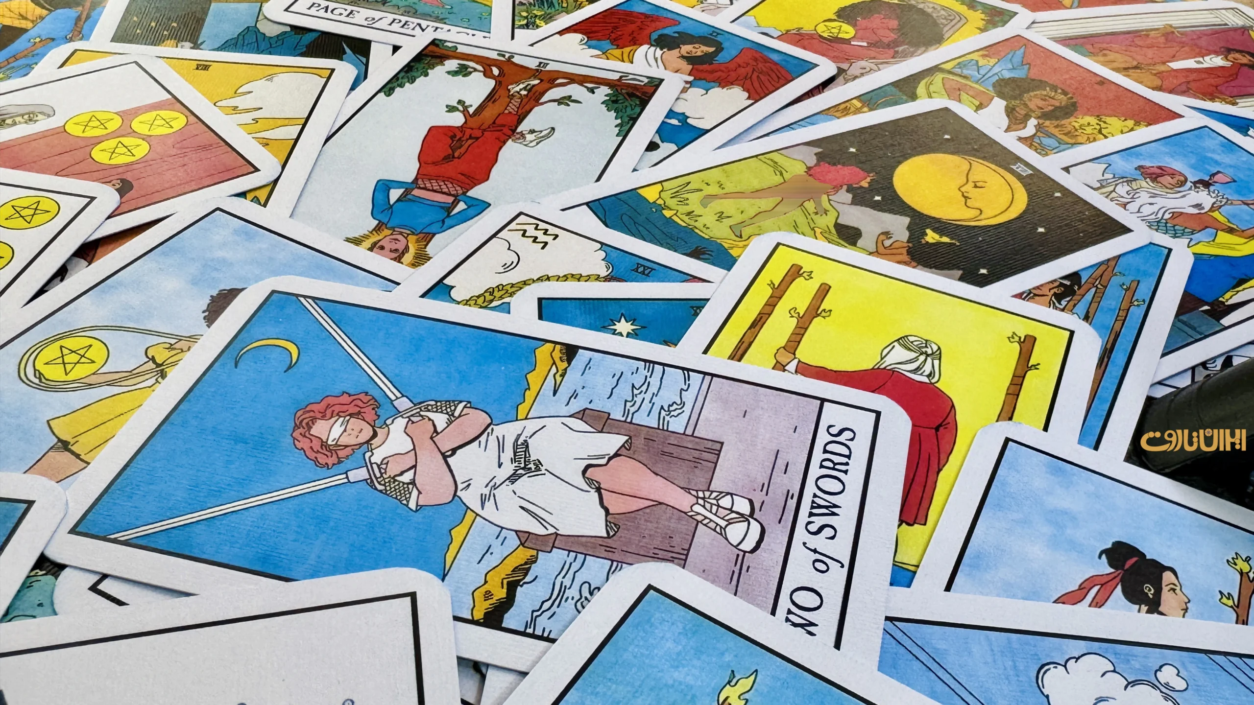 کارت تاروت جادوگر مدرن (Modern Witch Tarot)