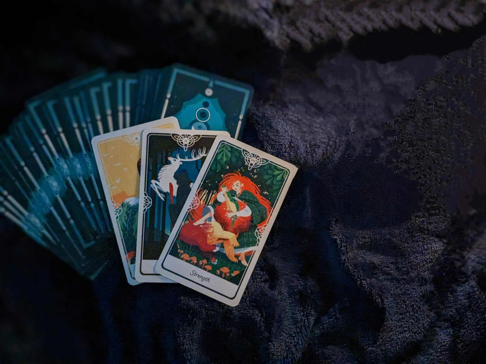 تاروت افسانه (Tarot of the Divine)