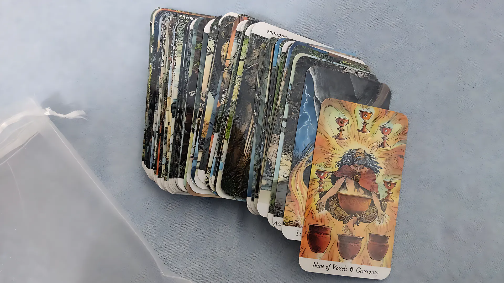 تاروت چوب وحشی (The Wild Wood Tarot)