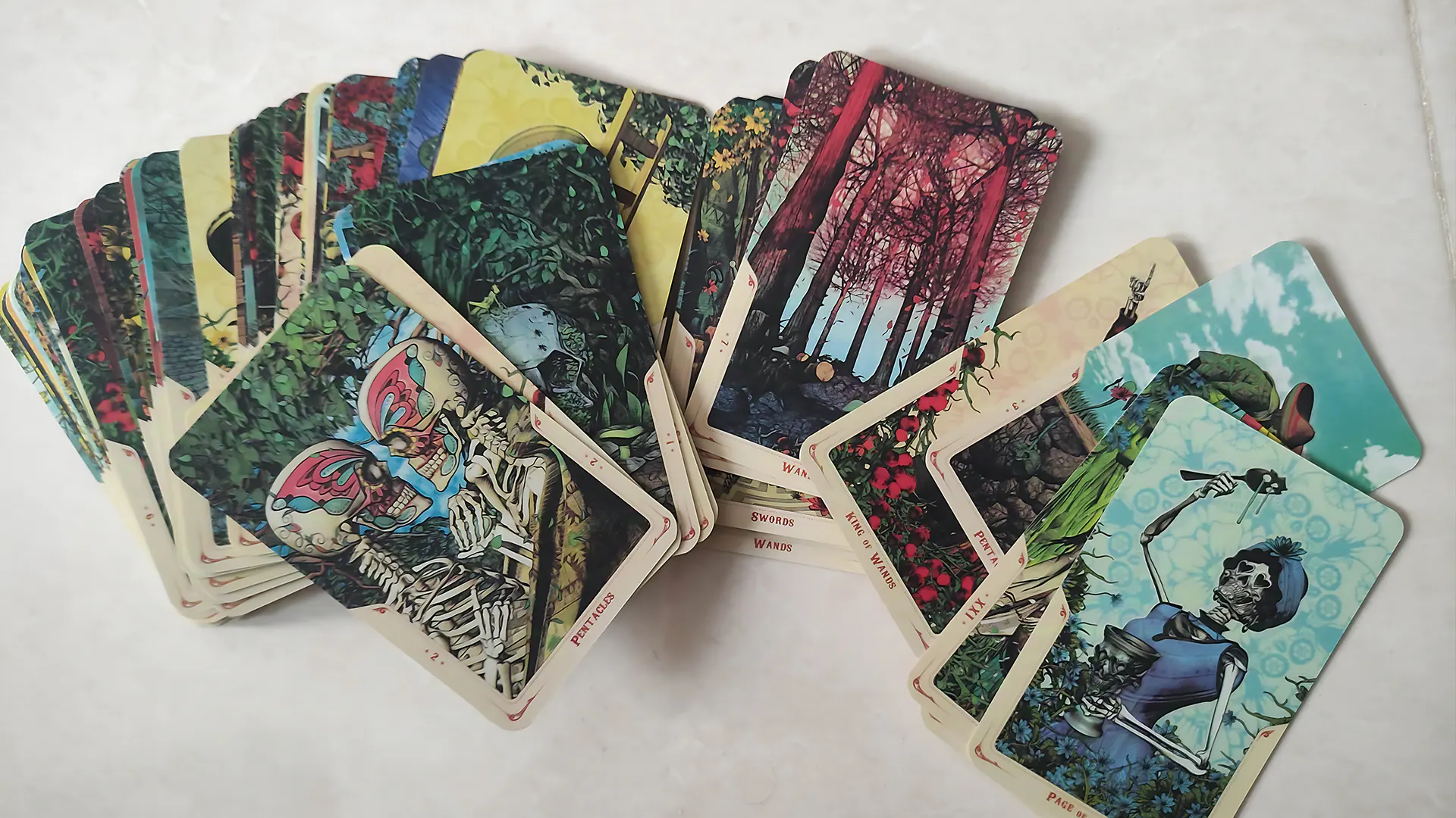 تاروت سانتا مورتر (Santa Muerte Tarot)