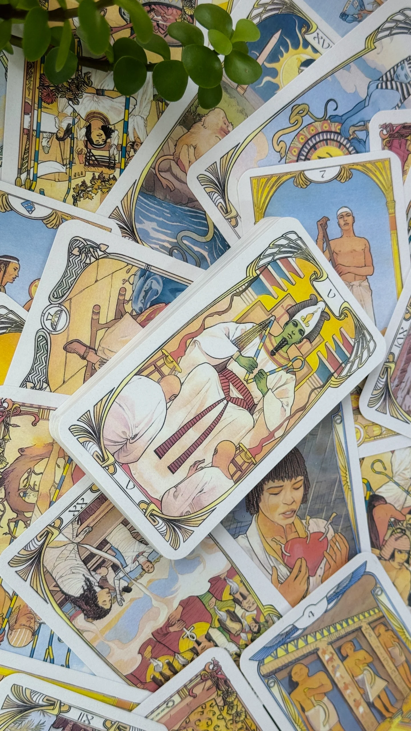 دک تاروت هنر نو مصری (Egyptian Art Nouveau Tarot)