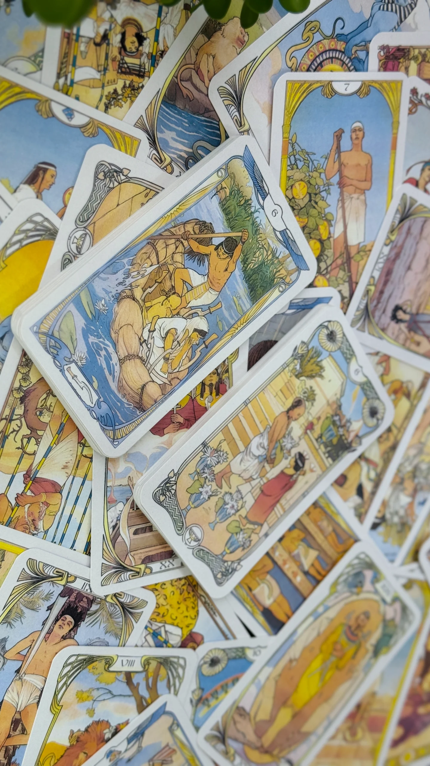 دک تاروت هنر نو مصری (Egyptian Art Nouveau Tarot)